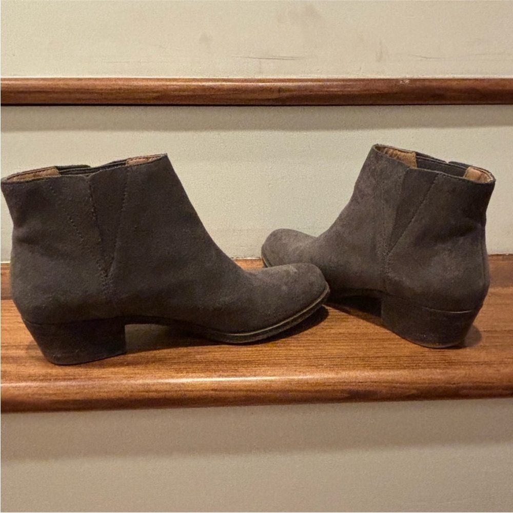 Lucky Brand Women's Gray Suede Ankle Booties - Picture 6 of 7